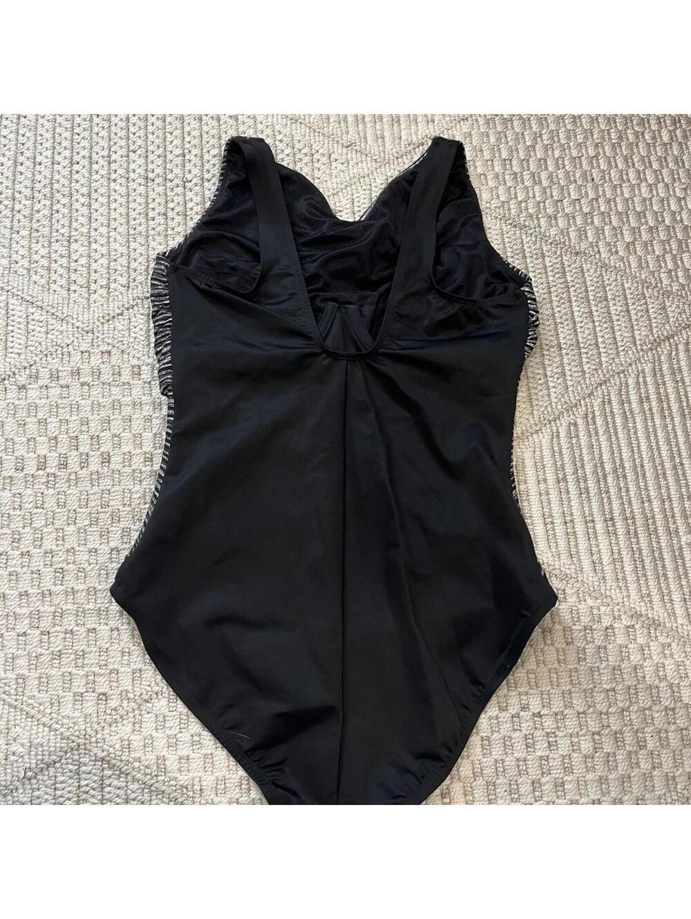 Miraclesuit Swimwear Selenite Brio One-Piece Swimsuit - Picture 5 of 6